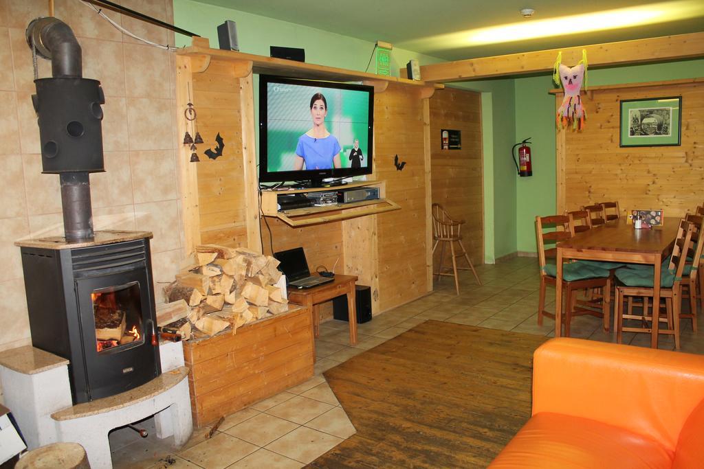 Vysokohorsky Apartman Cihlarka Pec pod Snezkou Luaran gambar